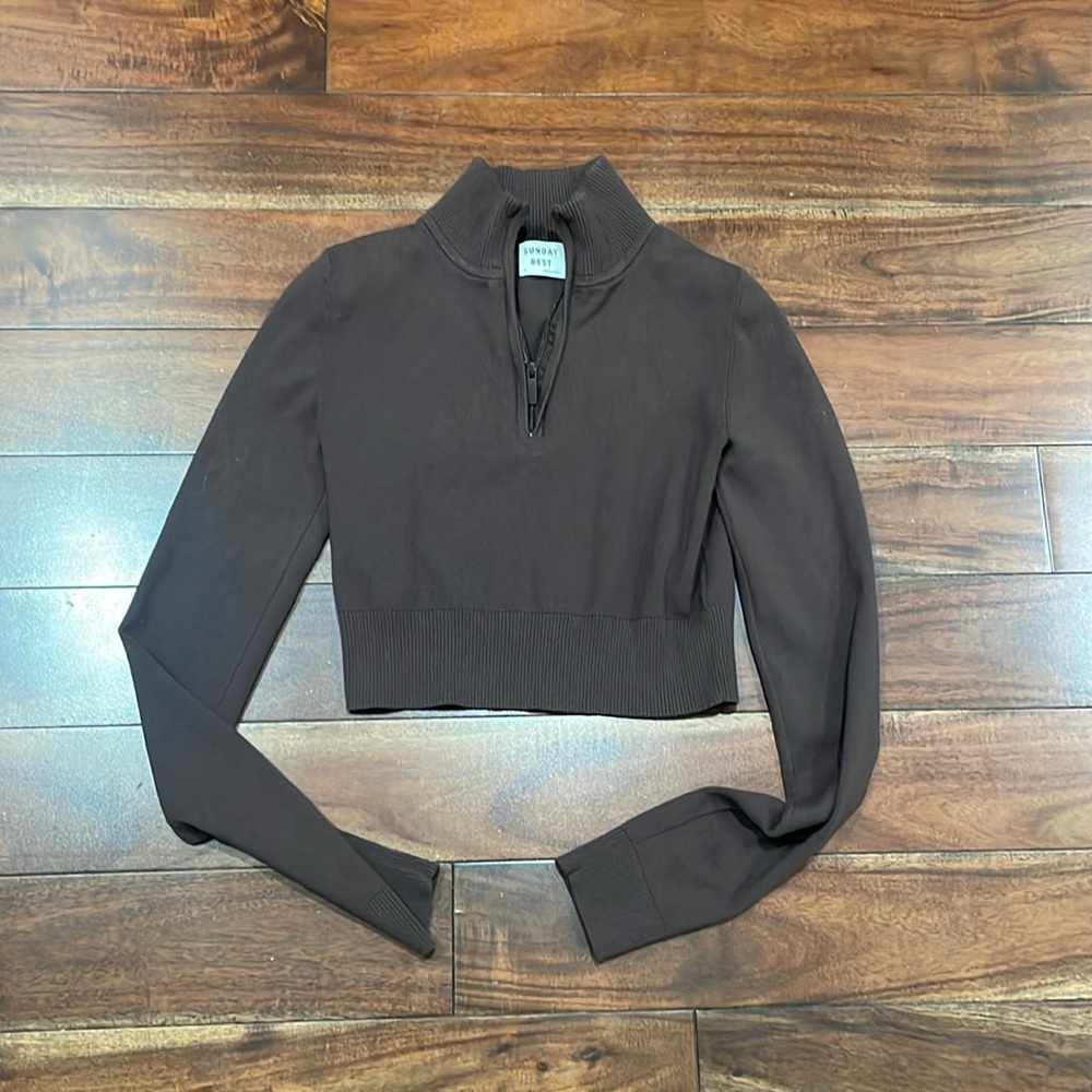 Aritzia cropped sweater sz S